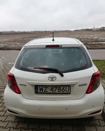 samochody osobowe Toyota Yaris cena 28500 przebieg: 105500, rok produkcji 2014 z Szamotuły